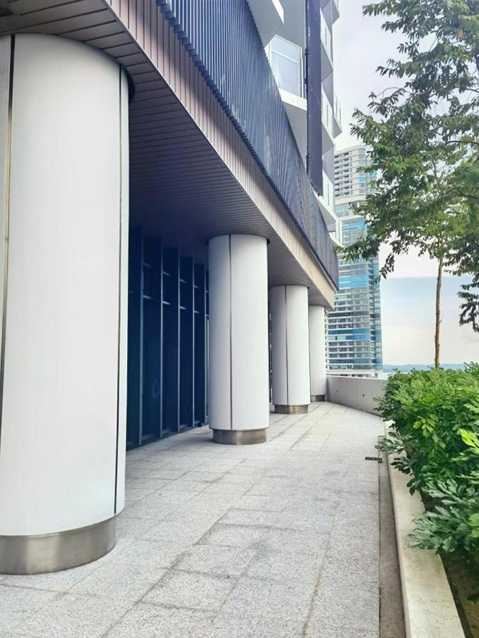 C1113 Almas Suites Galaxy Space Netflix By Stay Nusajaya  Bagian luar foto