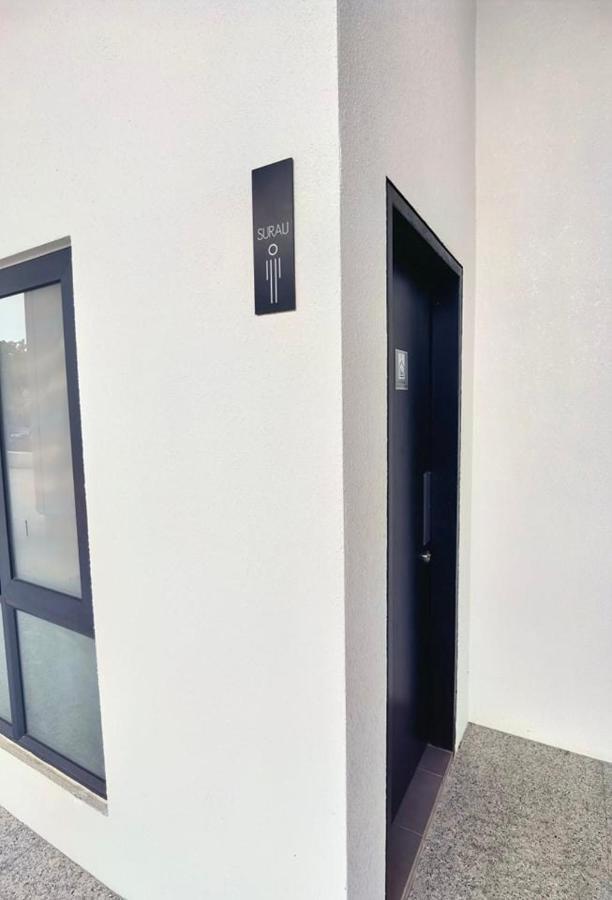 C1113 Almas Suites Galaxy Space Netflix By Stay Nusajaya  Bagian luar foto