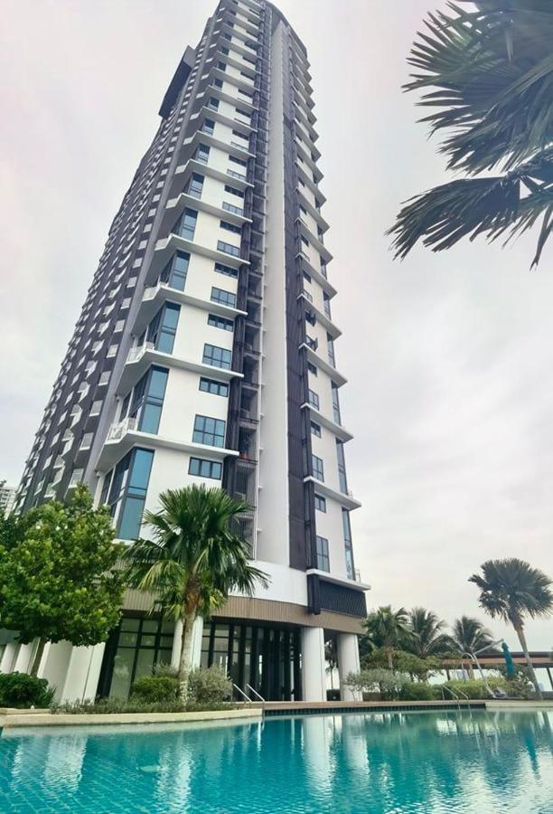 C1113 Almas Suites Galaxy Space Netflix By Stay Nusajaya  Bagian luar foto