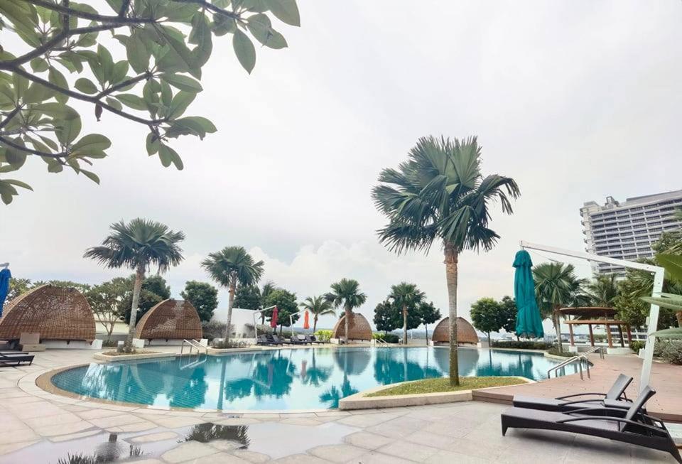 C1113 Almas Suites Galaxy Space Netflix By Stay Nusajaya  Bagian luar foto